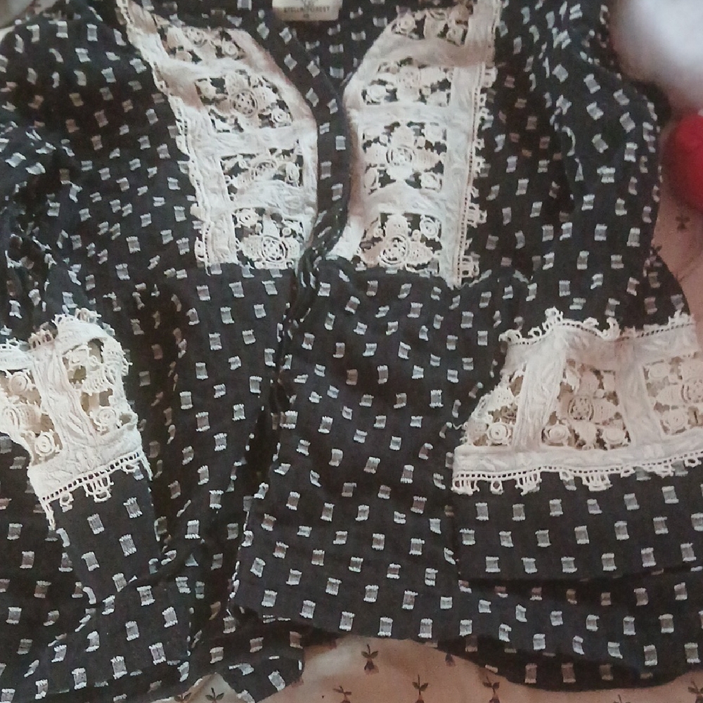 Stella Forest Crocheted Lace Patterned Blouse